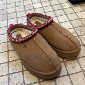 Ugg Tasman